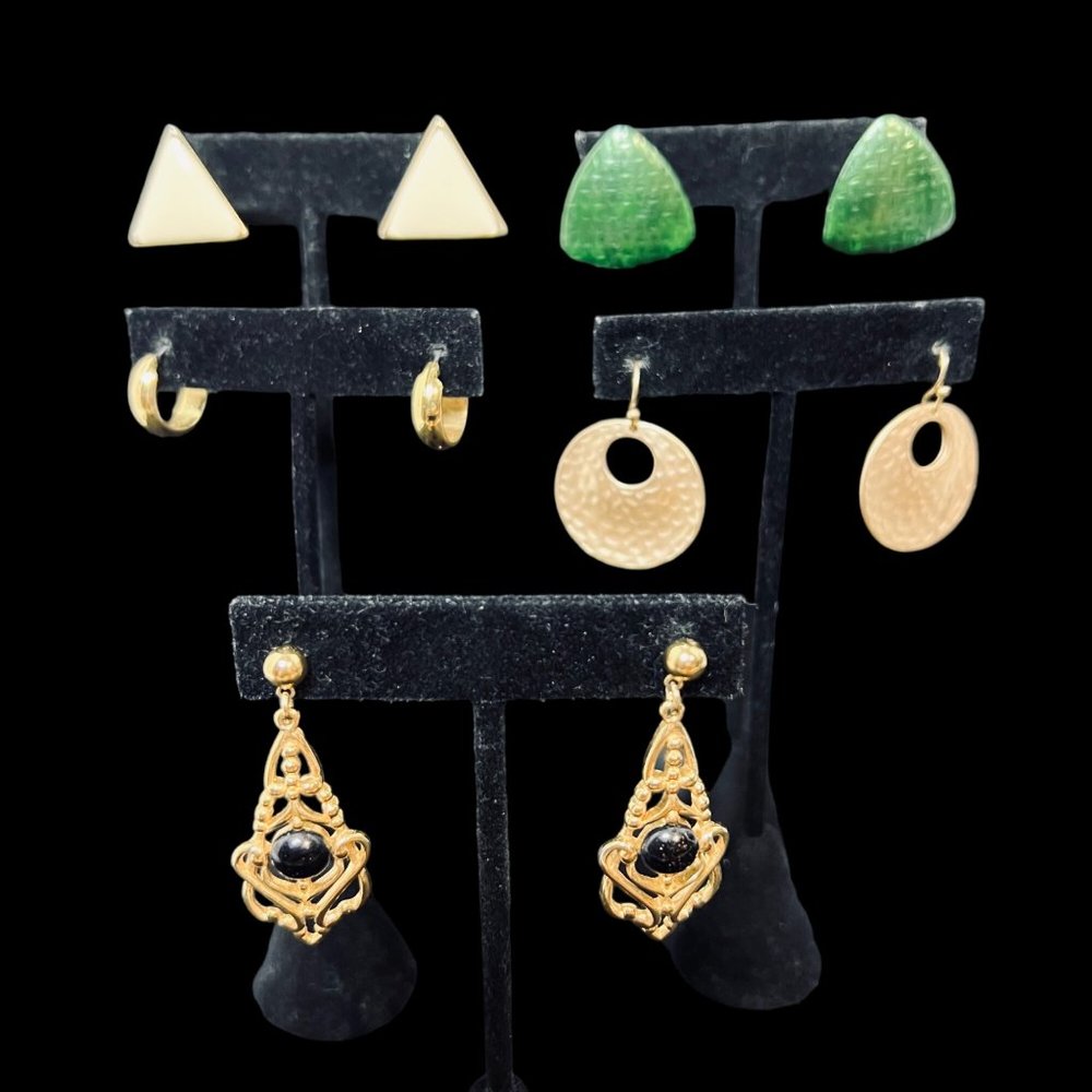 Lot Of 5 Gold Tone Pierced Earrings (5102)